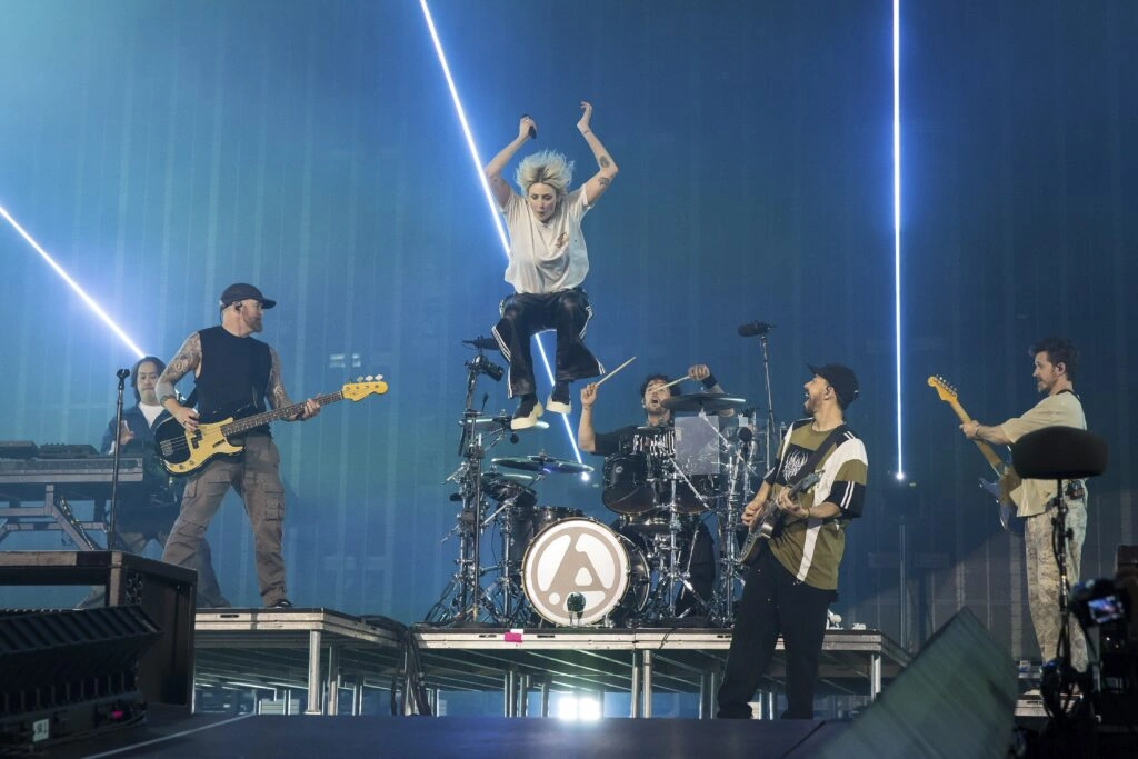 Linkin Park at concert